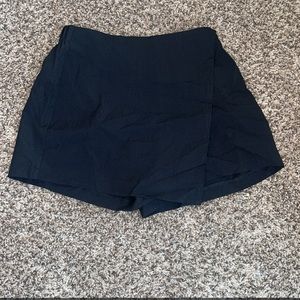Black skort